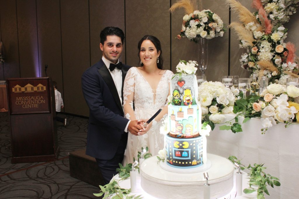 wedding cake turn table